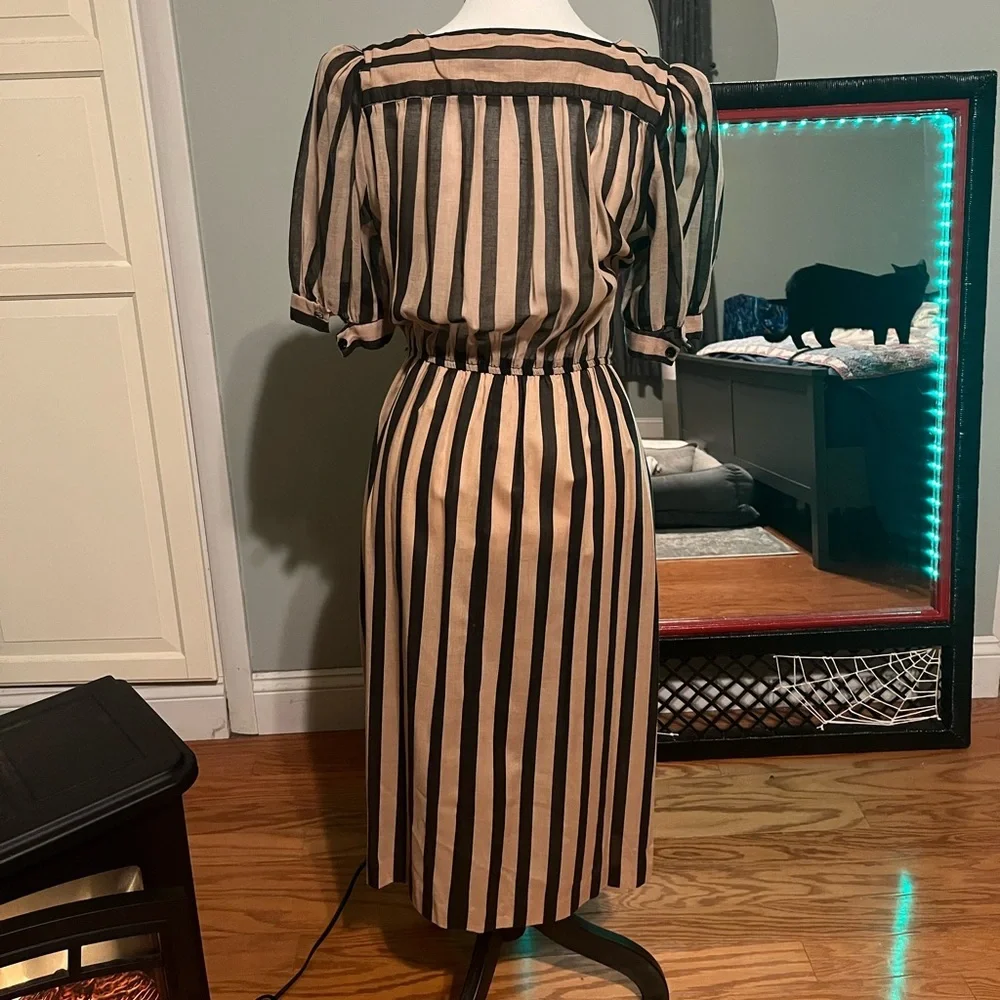 Vintage Saks Fifth Avenue dress - Picture 3 of 6